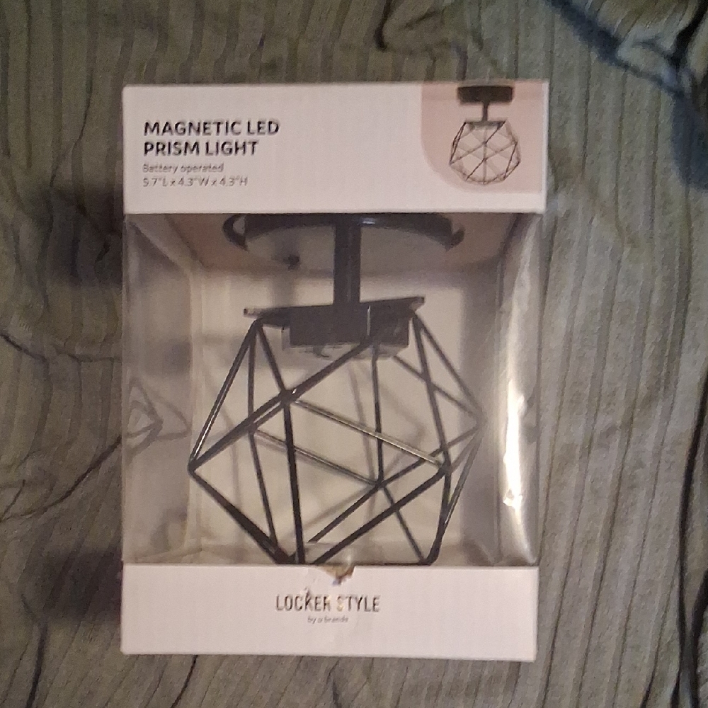 Locker Style Magnetic LED Prism Light - Black